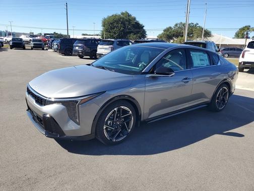 2025 Kia K4 GT-Line