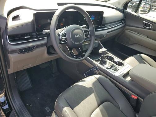 Aurora Black Pearl 2026 Kia Carnival EX