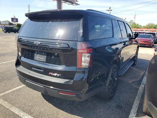 Black 2024 Chevrolet Suburban RST