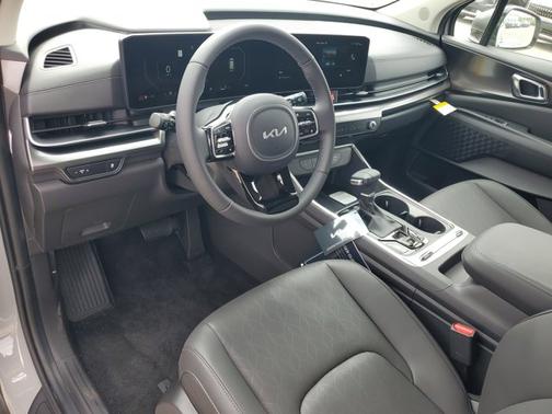 Ceramic Silver 2026 Kia Carnival SX