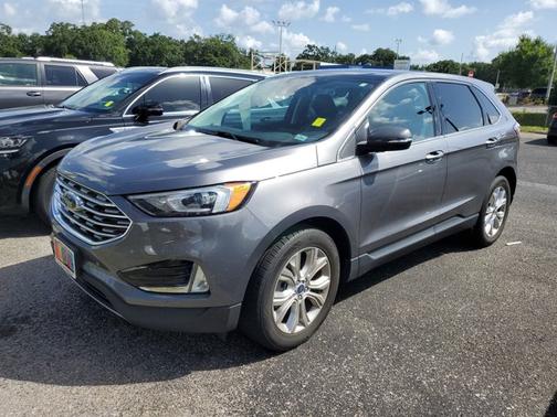 2021 Ford Edge Titanium