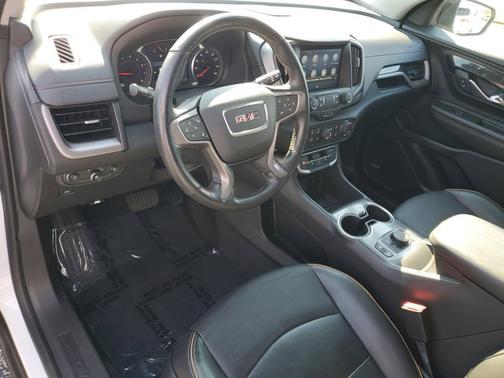 2022 GMC Terrain AT4