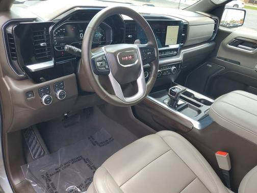 Sterling Metallic 2023 GMC Sierra 1500 SLT