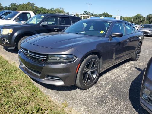 2017 Dodge Charger SE