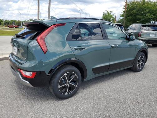2025 Kia Niro SX