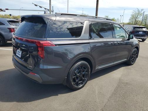 2025 Kia Carnival Hybrid SX