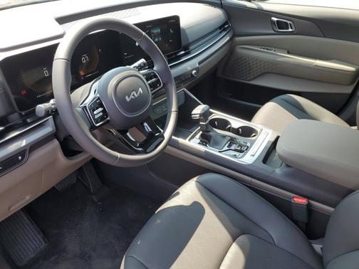 2025 Kia Carnival EX