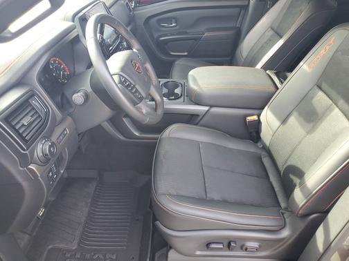 2024 Nissan Titan PRO-4X
