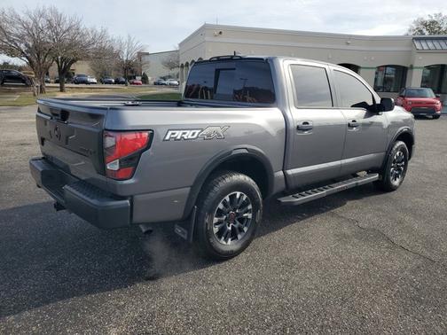 2024 Nissan Titan PRO-4X