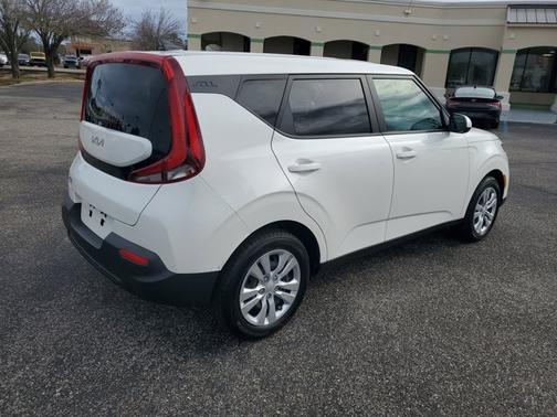 2022 Kia Soul LX