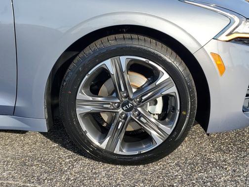 2021 Kia K5 EX