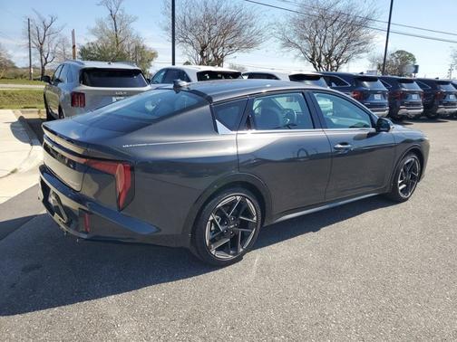 2026 Kia K4 GT-Line
