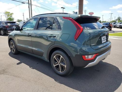 2025 Kia Niro EX
