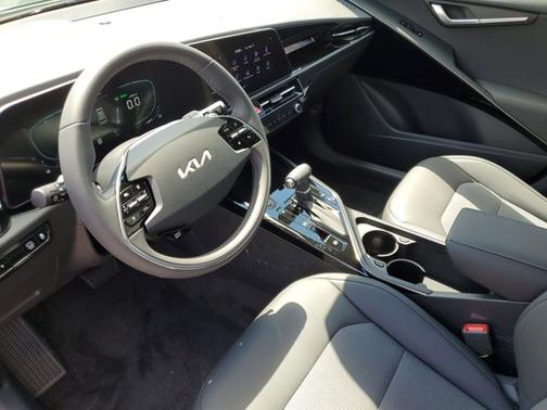 2025 Kia Niro EX