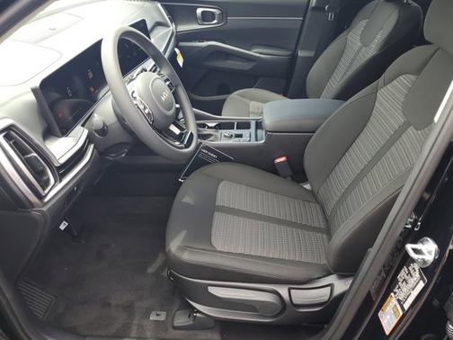 2025 Kia Sorento LX