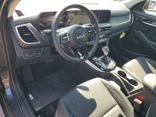 Gravity Gray 2026 Kia Seltos EX