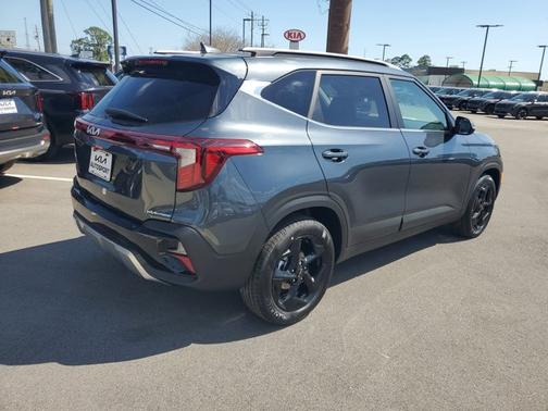 Gravity Gray 2026 Kia Seltos EX