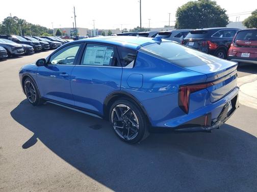 2025 Kia K4 GT-Line
