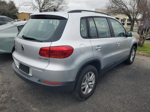 2015 Volkswagen Tiguan S