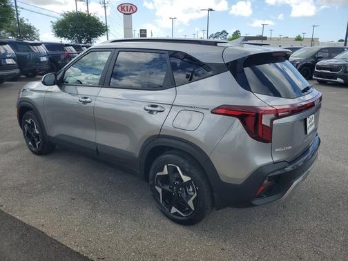 Steel Gray 2026 Kia Seltos S