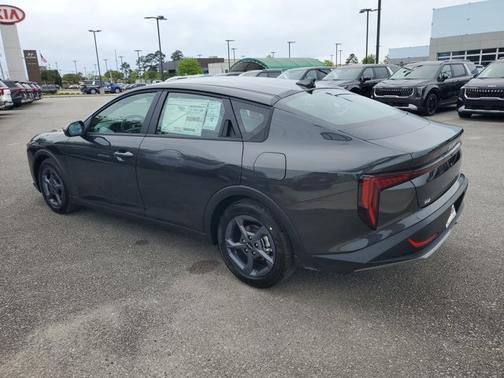 Interstellar Gray 2026 Kia K4 LXS