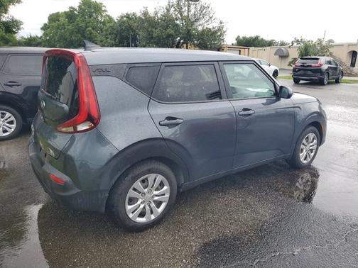 Gravity Gray 2021 Kia Soul LX