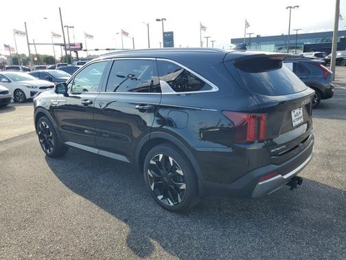 Ebony Black 2024 Kia Sorento SX
