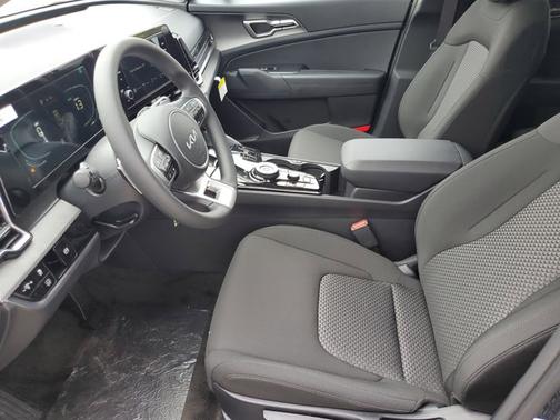 2025 Kia Sportage Hybrid LX