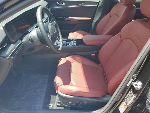 Aurora Black Pearl 2026 Kia K5 GT-Line