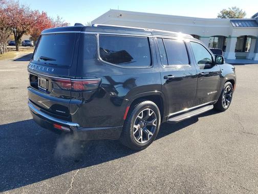 2023 Jeep Wagoneer Series III