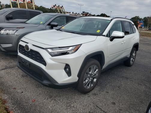 2023 Toyota RAV4 XLE Premium