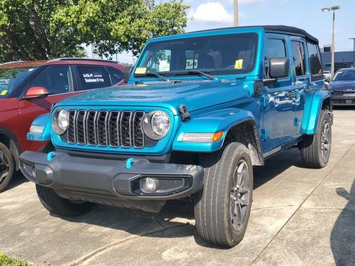 Bikini Pearl Coat 2024 Jeep Wrangler 4xe Sport S