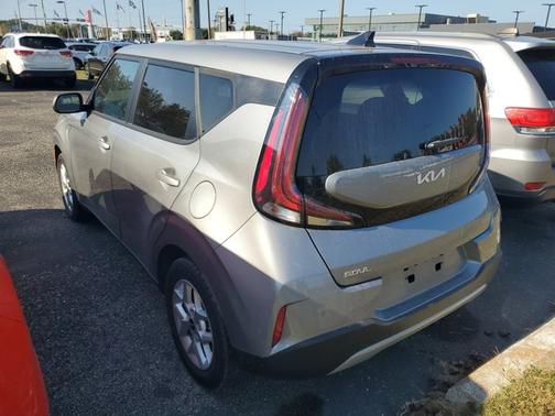 2024 Kia Soul LX