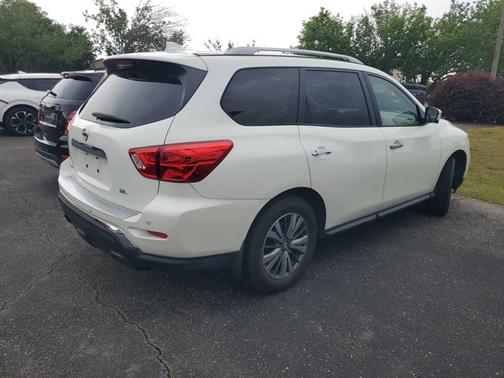 Pearl White Tricoat 2020 Nissan Pathfinder SL