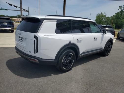 Glacial White Pearl 2027 Kia Telluride EX