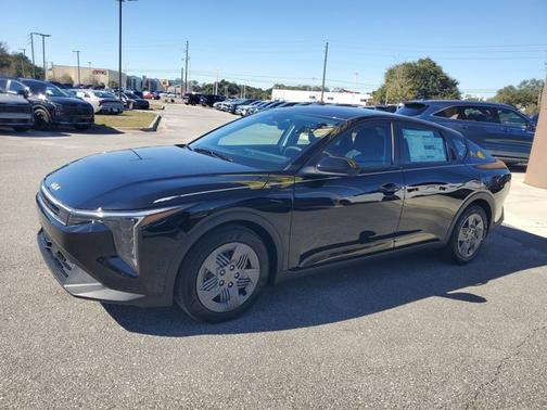2026 Kia K4 LX