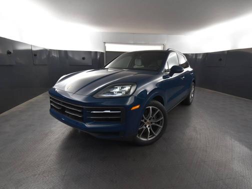 Montego Blue Metallic 2026 Porsche Cayenne