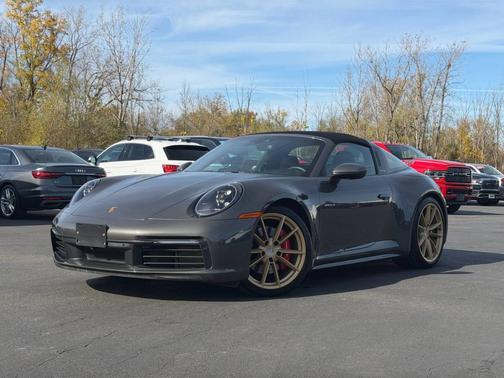 Agate Grey Metallic 2024 Porsche 911