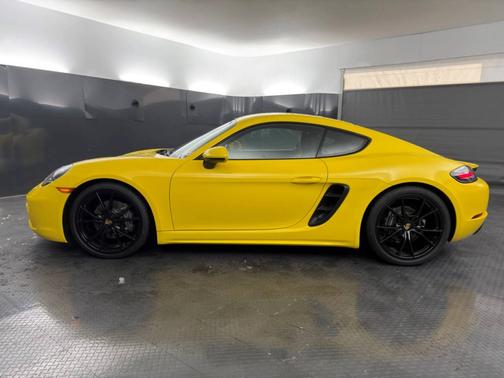 2025 Porsche 718 Cayman 