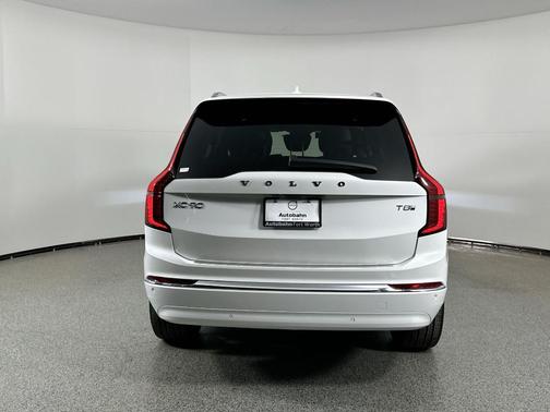 2025 Volvo XC90 Plug-In Hybrid T8 Ultra 7-Seater