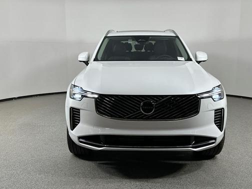 2025 Volvo XC90 Plug-In Hybrid T8 Ultra 7-Seater