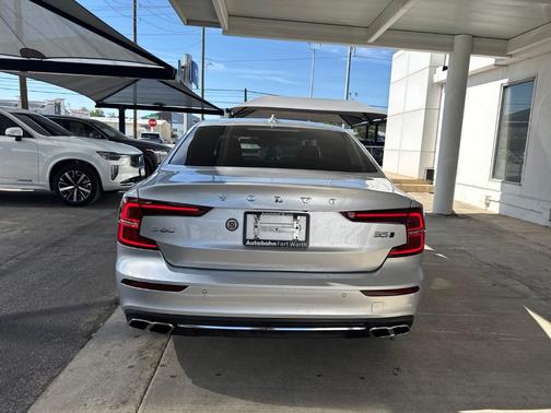 Bright Silver Metallic 2022 Volvo S60 B5 Inscription