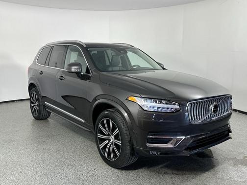 2024 Volvo XC90 B5 Plus Bright Theme