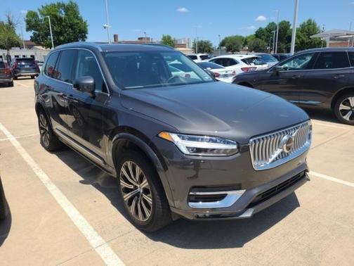 2024 Volvo XC90 B5 Plus Bright Theme