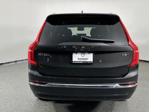 2024 Volvo XC90 B5 Plus Bright Theme