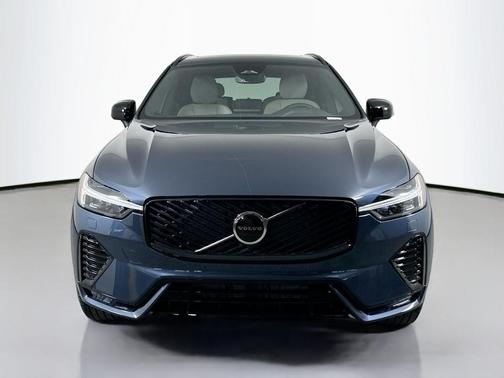 2026 Volvo XC60 B5 Core