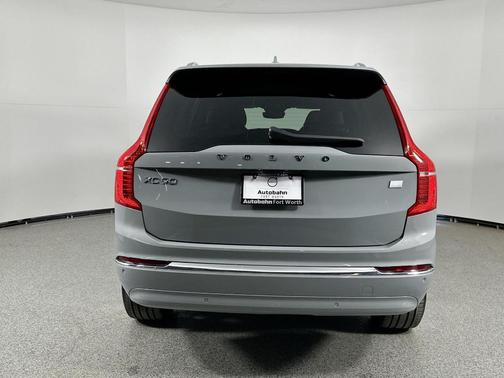 2024 Volvo XC90 Recharge Plug-In Hybrid T8 Ultimate Bright Theme 7-Seater