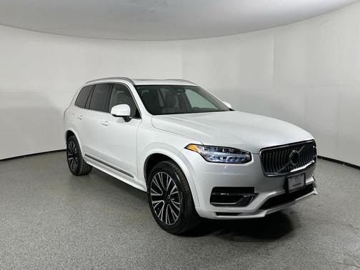 2023 Volvo XC90 Recharge Plug-In Hybrid T8 Core Bright Theme