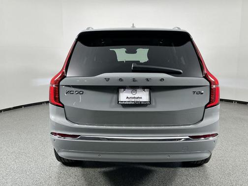 2025 Volvo XC90 Plug-In Hybrid T8 Ultra 7-Seater