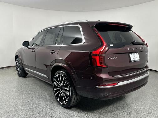 2026 Volvo XC90 B5 Plus 7-Seater